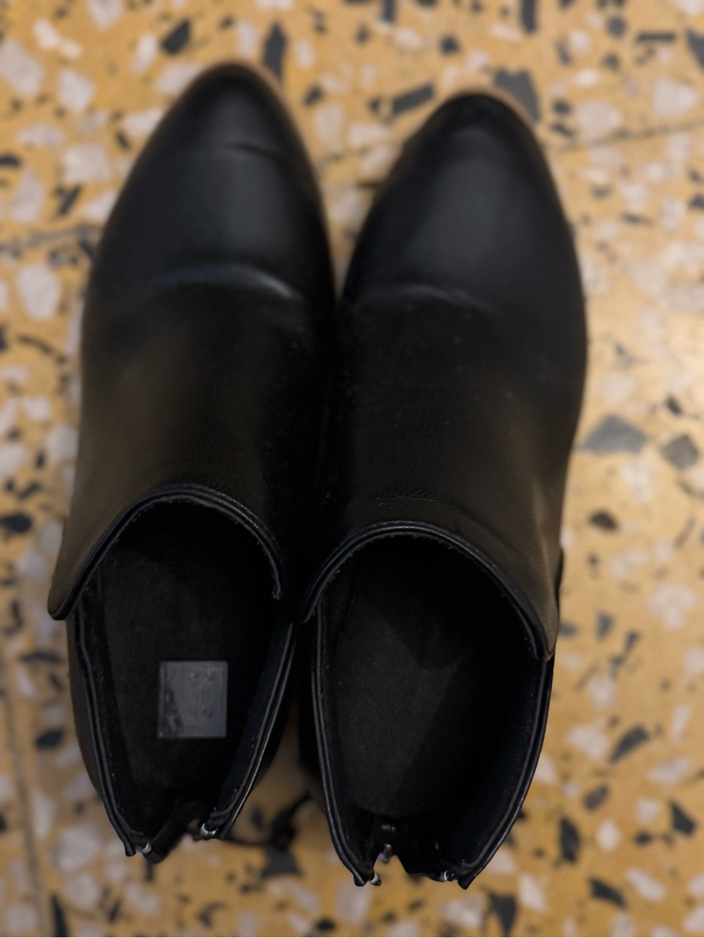 SHEIN used once Black Pointed Toe Ankle Boots